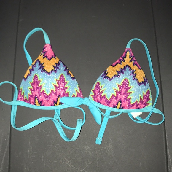 Bathing suits - Picture 3 of 8